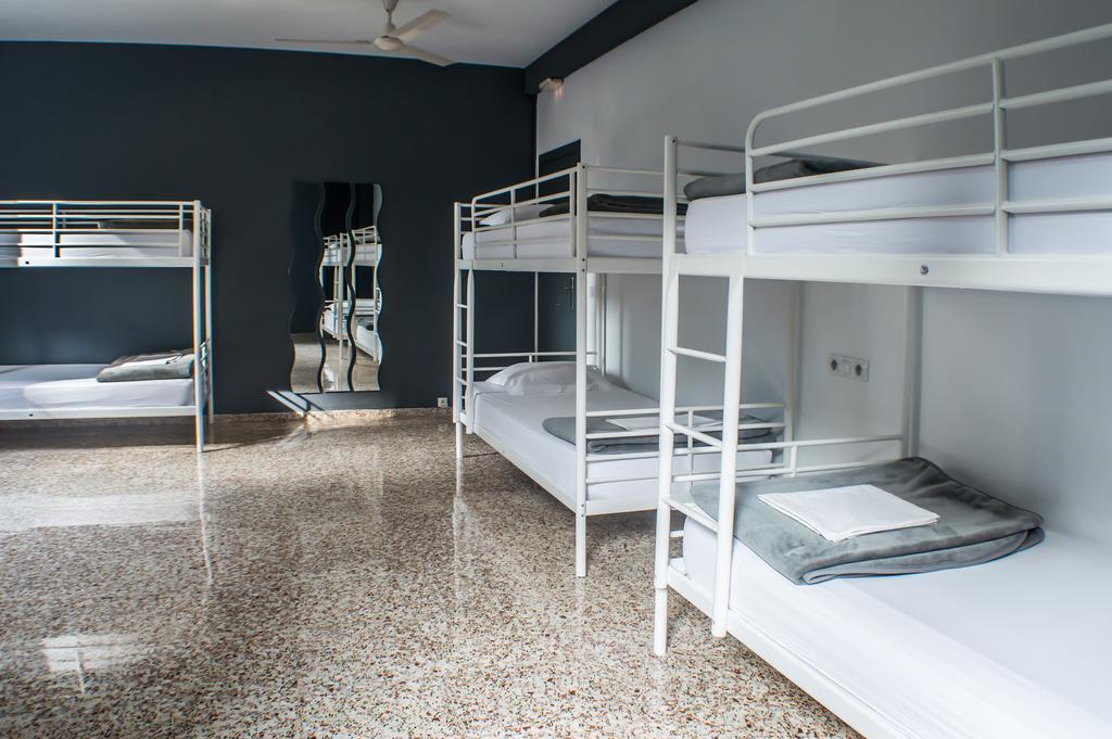Quart Youth Hostel & Apartments Valencie Pokoj fotografie